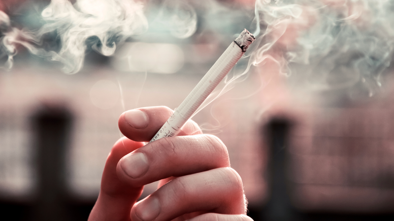 Hút thuốc lá vào buổi sáng có thể làm tăng nguy cơ gặp các biến cố tim mạch so với những thời điểm khác trong ngày