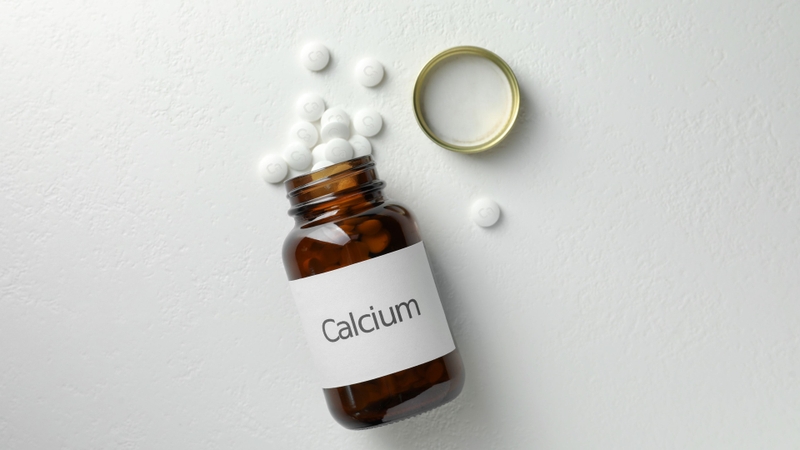 Canxi hữu cơ là dạng canxi được liên kết với các hợp chất hữu cơ như citrate, lactate, gluconate hoặc bisglycinate