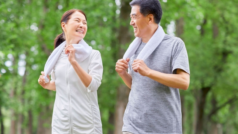 Chạy bộ với cường độ phù hợp có thể hỗ trợ người bị cao huyết áp trong quá trình kiểm soát sức khỏe tim mạch