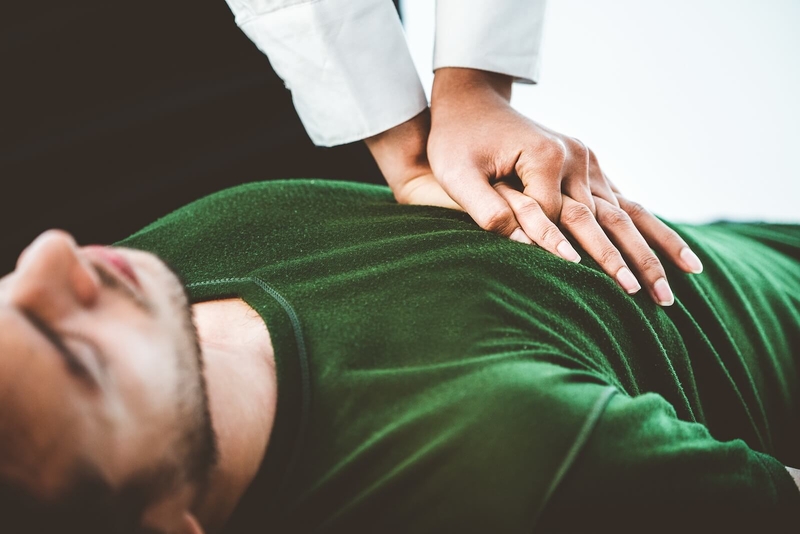 Cấp cứu ngừng tuần hoàn hô hấp: 3 bước quan trọng ai cũng cần biết 1