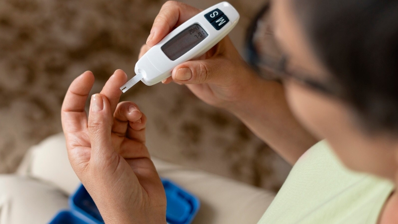 Loại bỏ đường, tinh bột và thực phẩm chế biến giúp ổn định đường huyết và giảm tăng insulin