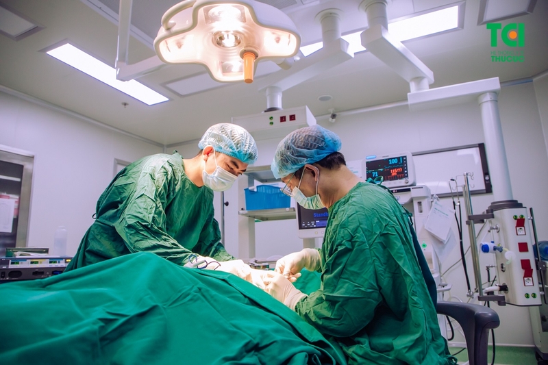 Cắt dính thắng lưỡi ở người lớn được thực hiện thế nào?2