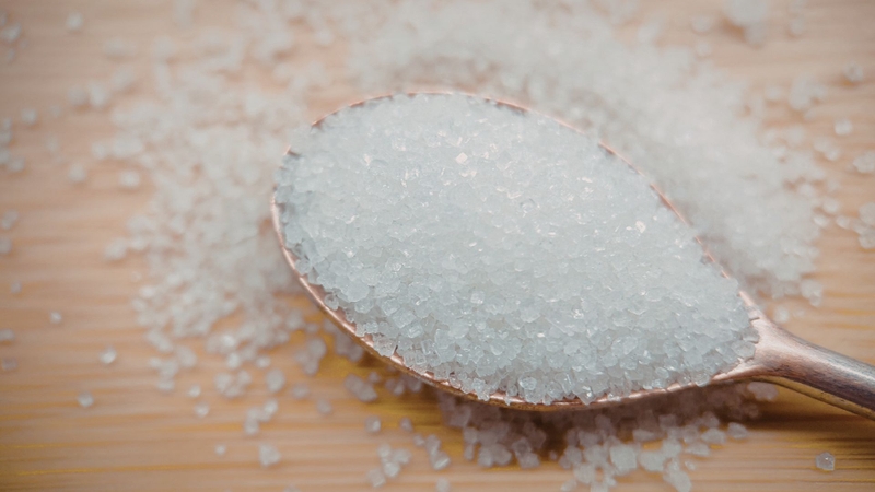 Cắt đường có thể giúp giảm mỡ bụng nhưng không đảm bảo nếu không kiểm soát tổng thể