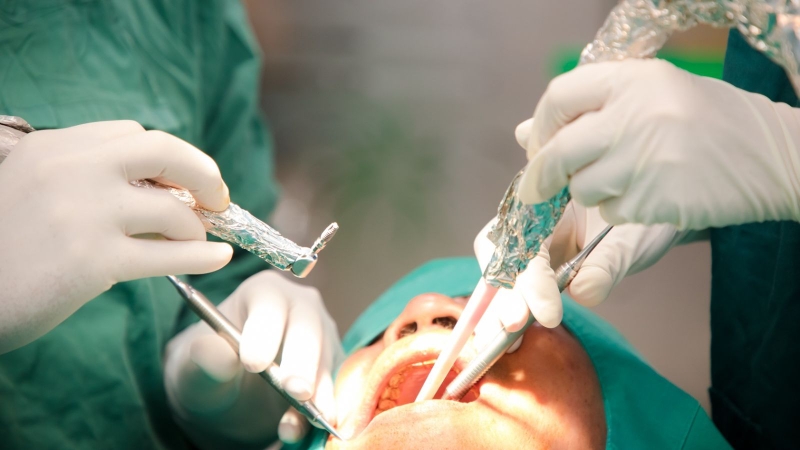 Cắt lợi làm dài thân răng phù hợp với những đối tượng nào? 1