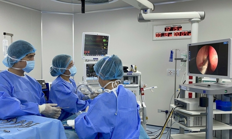 Cắt polyp thanh quản phải kiêng nói bao lâu? -3