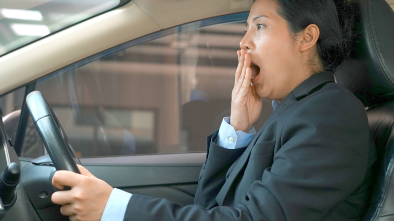 Lạc tiên có tác dụng an thần nhẹ, nên tránh dùng trước khi lái xe, làm việc trên cao hoặc vận hành máy móc cần sự tỉnh táo