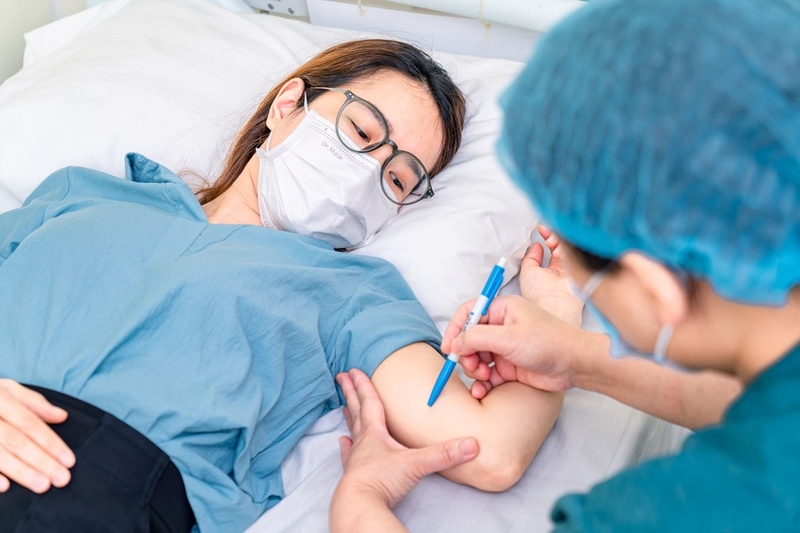 Cấy que tránh thai bao lâu thì quan hệ được? Lưu ý sau khi cấy que tránh thai 1