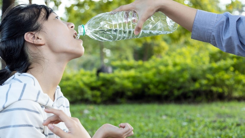 Cách chăm sóc bệnh nhân tai biến liệt nửa người: Hướng dẫn chi tiết 1