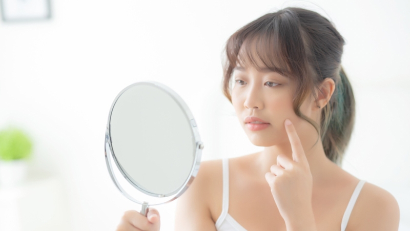 cham-soc-da-mun-tuoi-day-thi-dung-cach 1.jpg