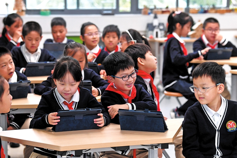 Trong những năm gần đây, tỷ lệ học sinh mắc tật khúc xạ tăng mạnh