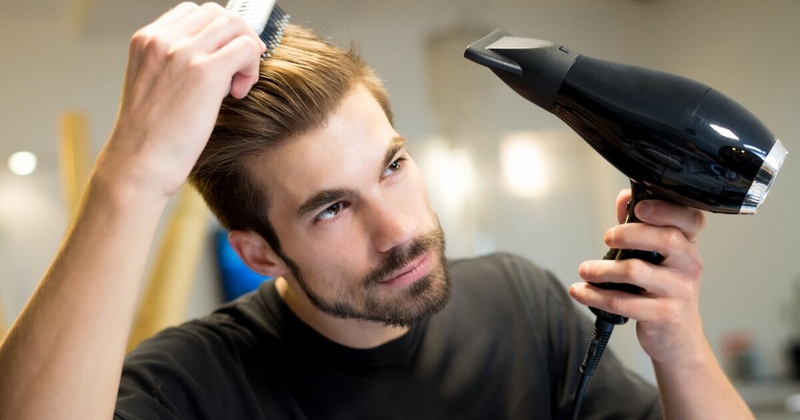 Những sai lầm trong chăm sóc tóc cho nam khiến tóc hư hại nặng nề 4