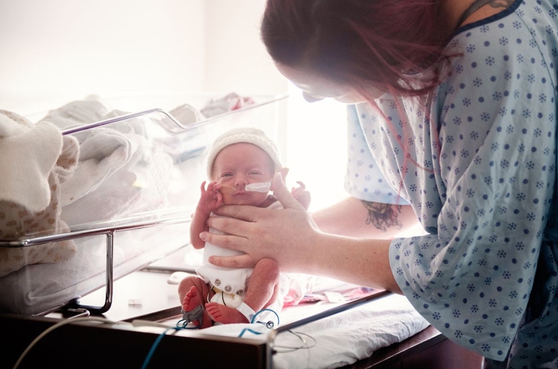 Nguyên tắc và kinh nghiệm chăm sóc trẻ sinh non 32 tuần 4