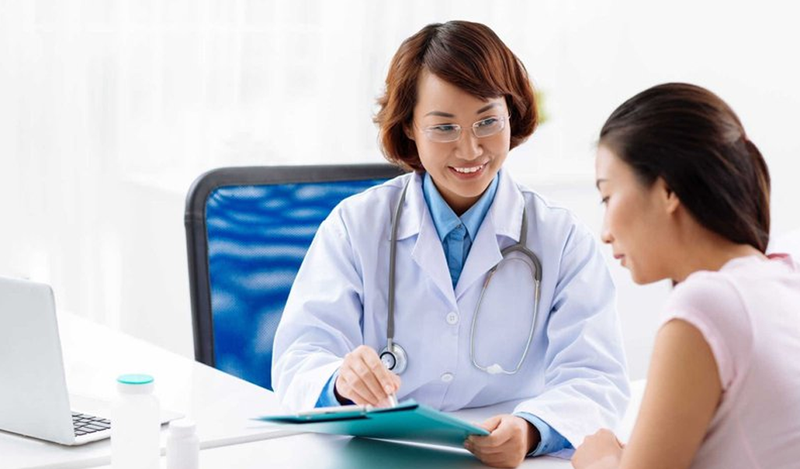 Trò chuyện cùng bác sĩ của con