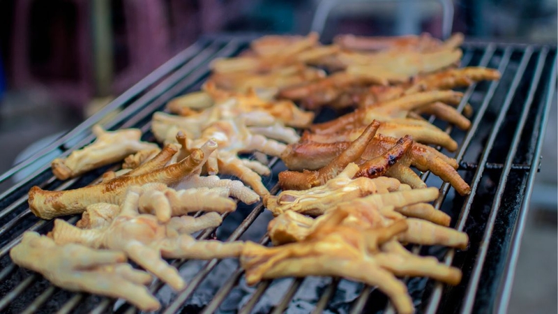 Chân gà: Thành phần dinh dưỡng và lợi ích sức khỏe bạn nên biết 2