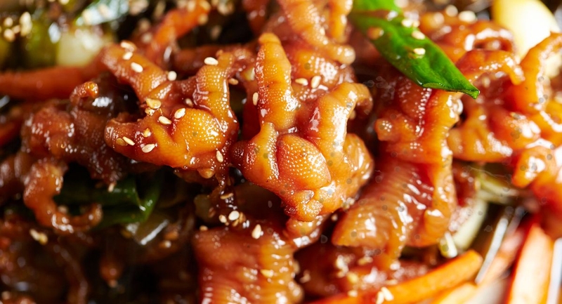 Chân gà sốt thái để được bao lâu? Bí quyết bảo quản tốt nhất 3