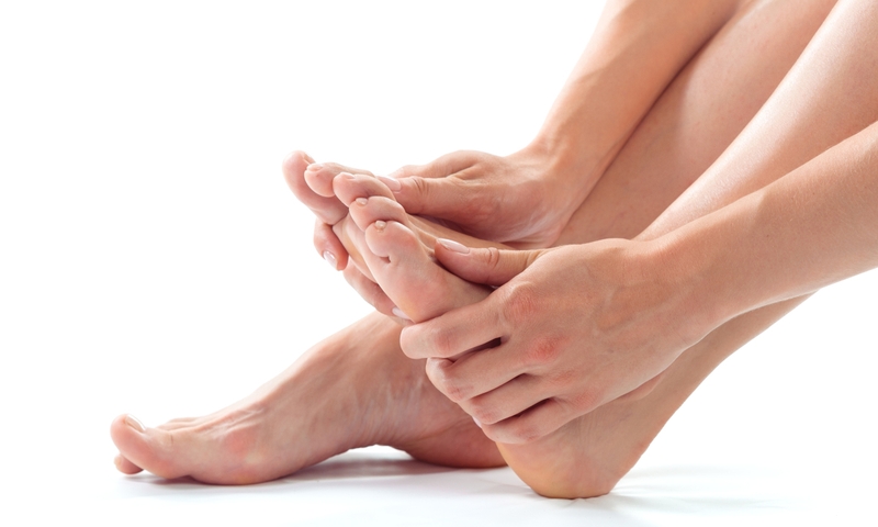 chan-thuong-ngon-chan-cai-dau-hieu-nguyen-nhan-va-cach-dieu-tri 2.jpg