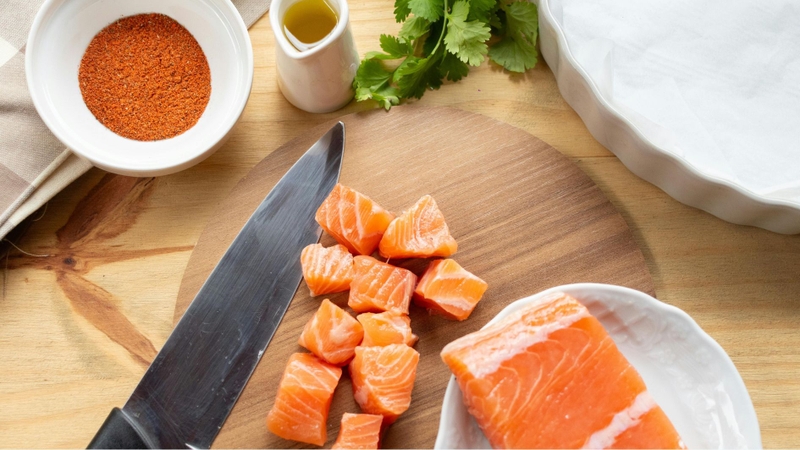 Cháo cá hồi nấu với rau gì được nhiều phụ huynh quan tâm