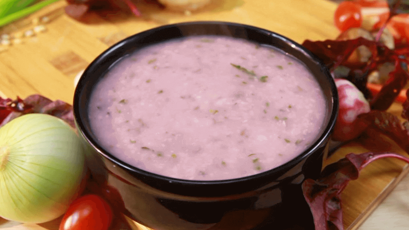 Bé từ tháng thứ 7 hoặc tháng thứ 8 đã có thể ăn được cháo cá hồi rau dền