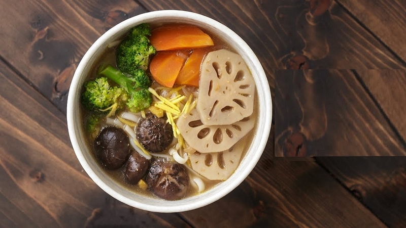 Cháo củ sen cho bé ăn dặm thơm ngon, giàu dinh dưỡng