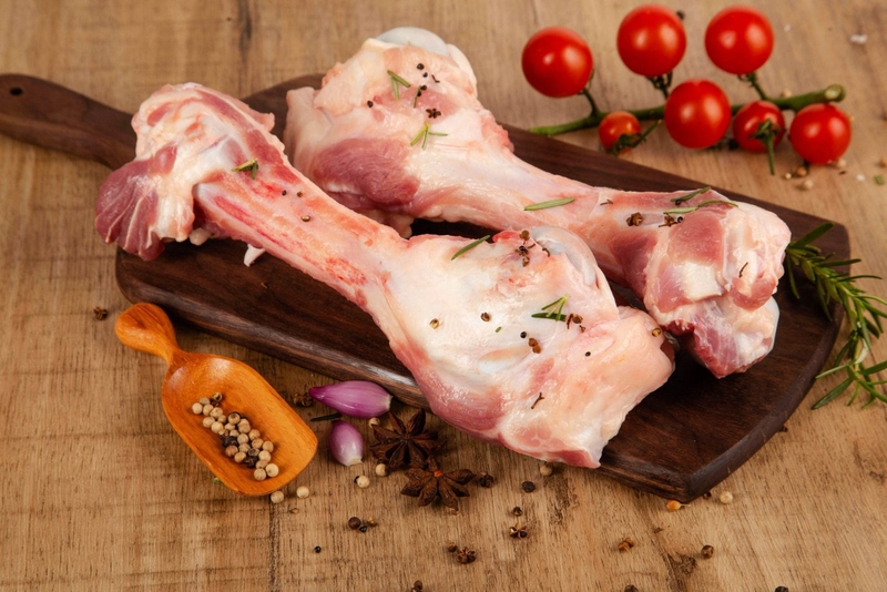 Cháo củ sen từ nước hầm xương ống thơm ngọt