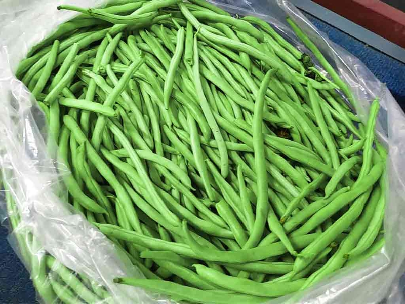 Cháo đậu cô ve cho bé ăn dặm cung cấp vitamin, khoáng chất