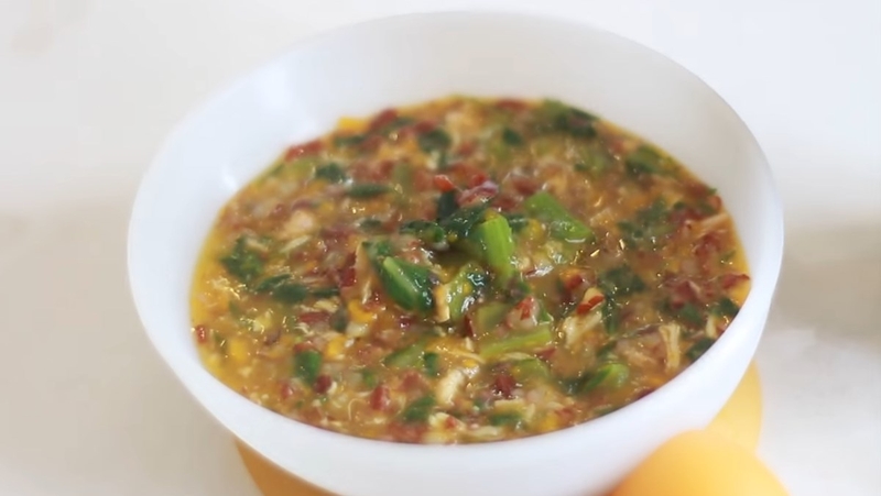 Cháo gạo lứt nấu với thịt bằm thơm ngon