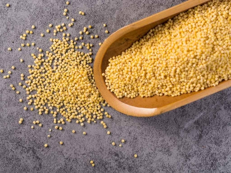 Hạt kê chứa nhiều vitamin và dưỡng chất giúp bé phát triển nhanh