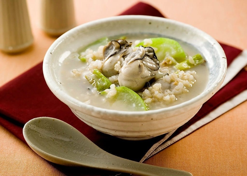 Cháo hàu thơm ngon đầy dinh dưỡng cho bé ăn dặm