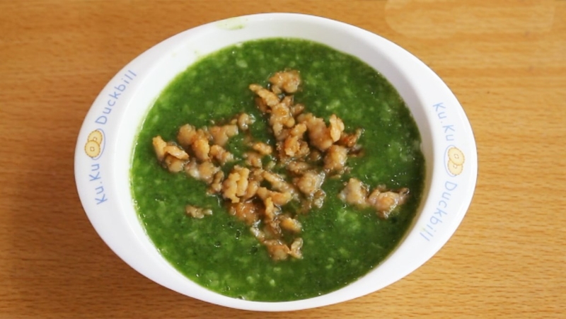 Cháo măng tây kết hợp với thịt bò bổ sung dưỡng chất cho bé