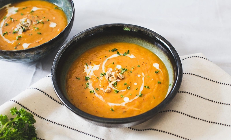 Cách nấu cháo khoai lang phô mai cho bé ăn dặm đơn giản tại nhà