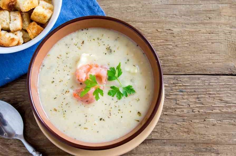 Những cách nấu cháo tôm cho bé ăn dặm chắc chắn bạn sẽ cần? 3