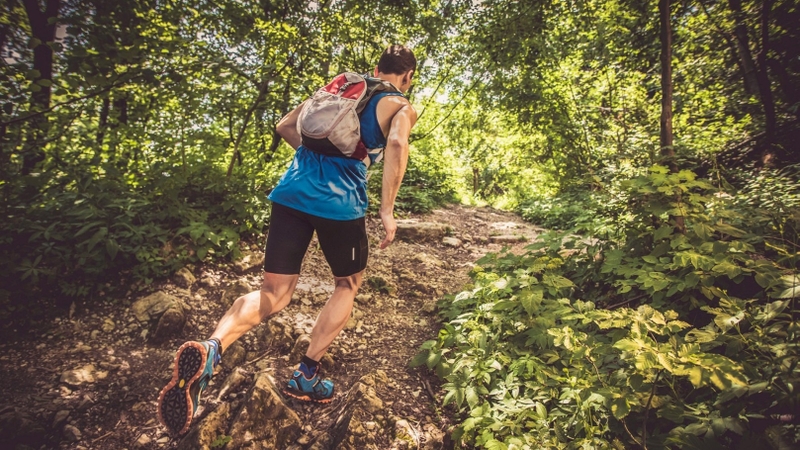 Chạy bộ 1km giảm bao nhiêu calo? Những yếu tố ảnh hưởng tới lượng calo khi chạy bộ 3