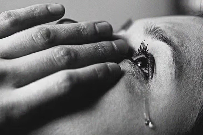 Chảy nước mắt khi ngủ là tình trạng gì? Nguyên nhân và cách khắc phục 1