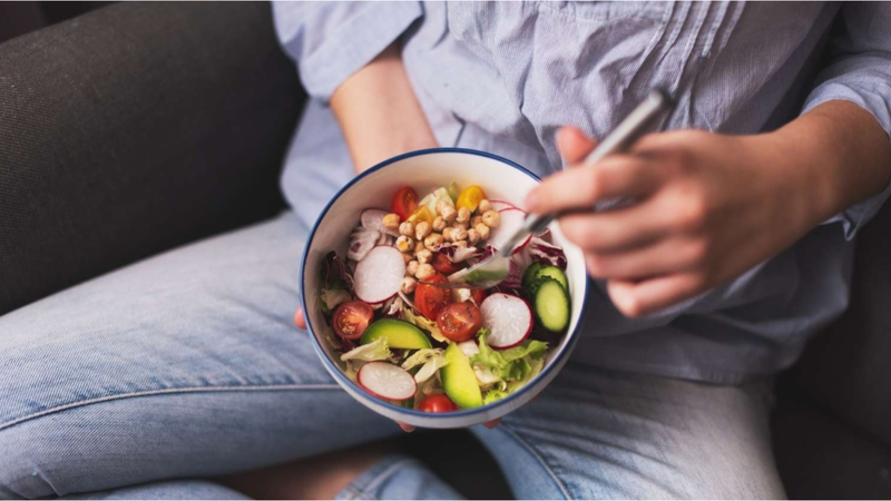 Chế độ ăn uống nào giúp bạn giảm mụn trứng cá mà không cần dùng thuốc? 3