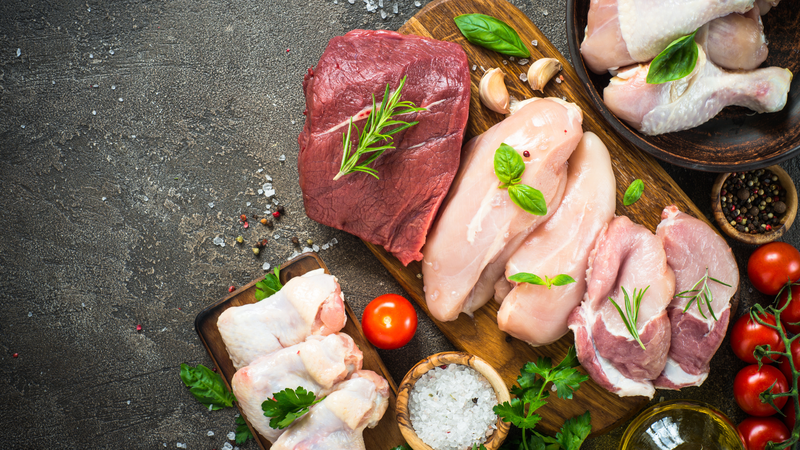 Chế độ ăn Carnivore là một dạng ăn kiêng chỉ tiêu thụ thịt, cá, trứng và các sản phẩm từ động vật