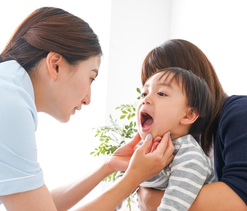 Lưu ý khi dùng chỉ nha khoa cho trẻ em