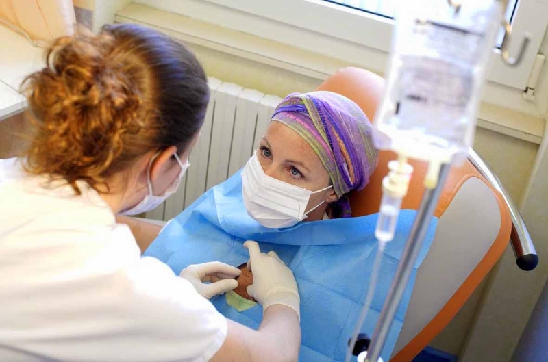 Chi phí hóa trị ung thư phổi có tốn kém không?