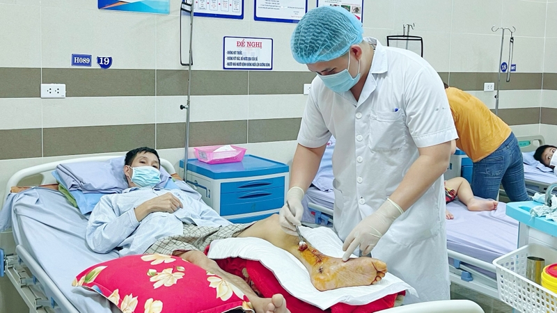 Chi phí phẫu thuật gãy xương cẳng chân có tốn kém không 3