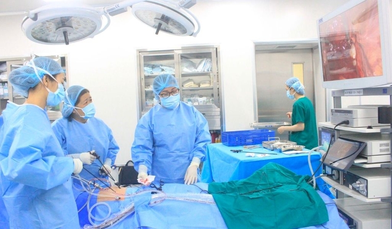 Chi phí phẫu thuật lạc nội mạc tử cung bao nhiêu? Khi nào nên phẫu thuật? 2