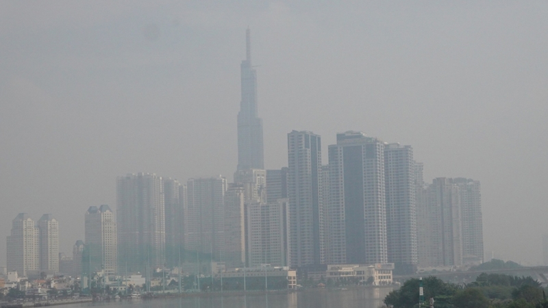 Các đô thị lớn thường xuyên ghi nhận mức AQI vượt ngưỡng an toàn