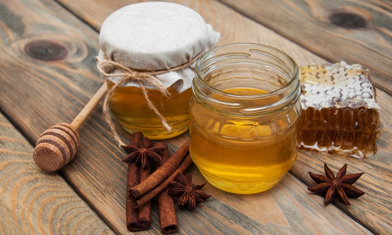 Cách trị hôi miệng tận gốc tại nhà bằng hỗn hợp mật ong và quế