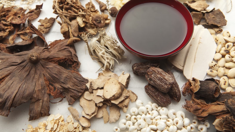 Chia sẻ từ bác sĩ: Kim tiền thảo uống chung với thuốc Tây được không? 2