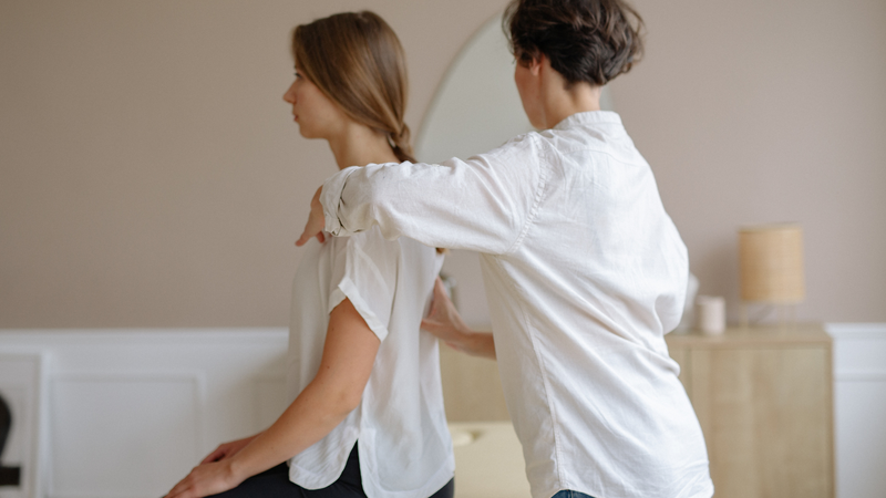 Chiropractic: Phương pháp điều chỉnh thần kinh cột sống bằng cơ học 1