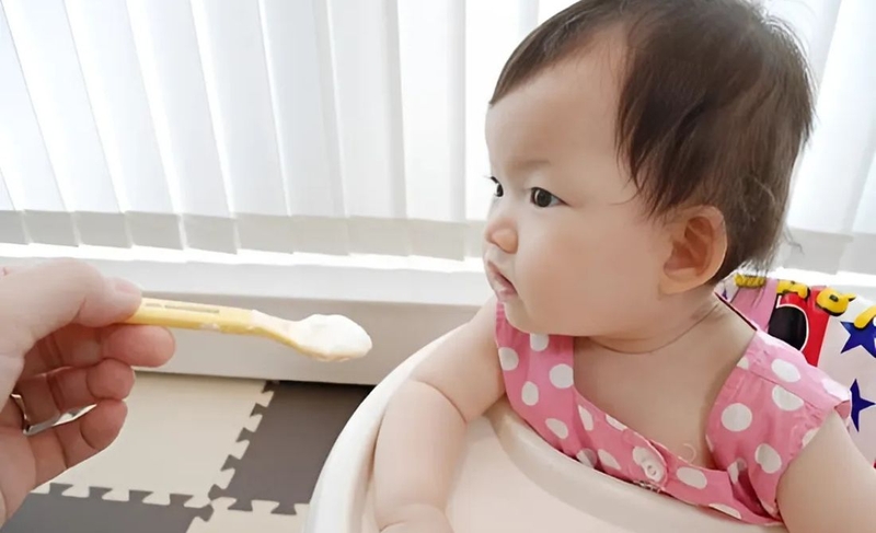 Cho bé ăn sữa chua lúc nào là tốt​? Tư vấn của chuyên gia 3