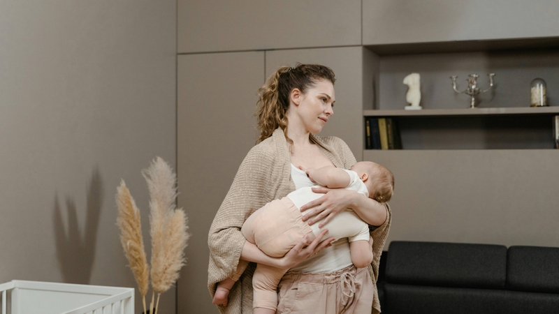 Mẹ cho con bú uống hạt é được không? Câu trả lời là có nhưng đừng lạm dụng