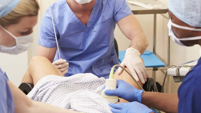 Chọc hút trứng: Quá trình, các biến chứng thường gặp và những điều cần lưu ý 2