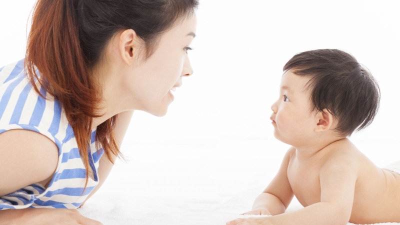 Có thể thường xuyên trò chuyện với trẻ trong giai đoạn 0 - 3 tháng tuổi