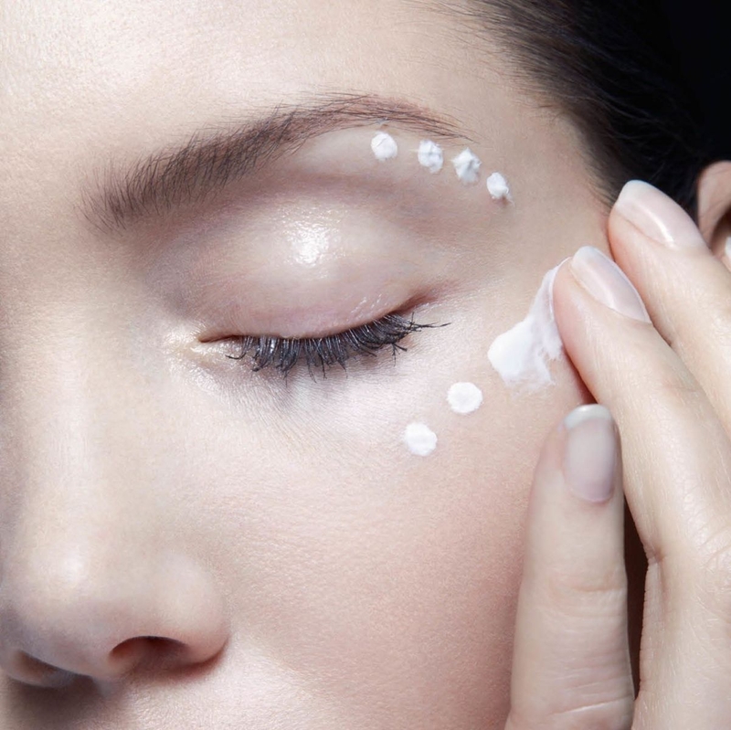 Cách trang điểm mắt cơ bản dành cho những cô nàng tập tành “makeup” 3