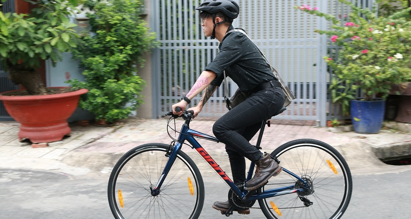 Xe đạp đường phố rất thích hợp để tập thể dục hoặc phượt đường trường.