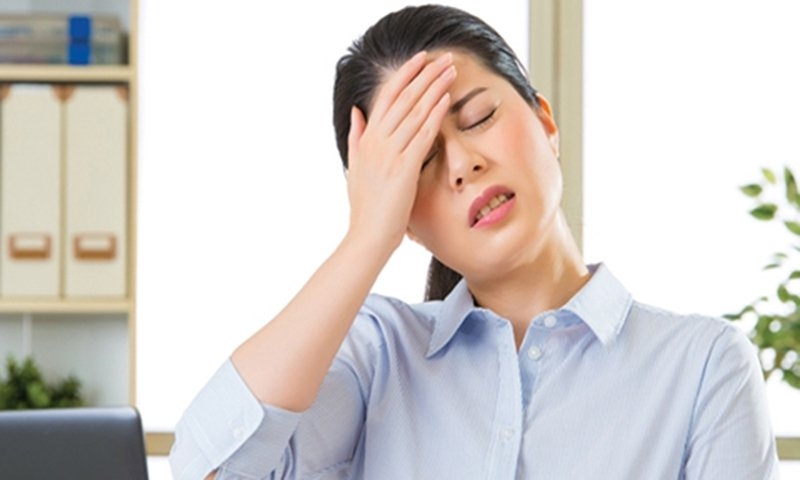 Chóng mặt ù tai phải là bệnh gì 2